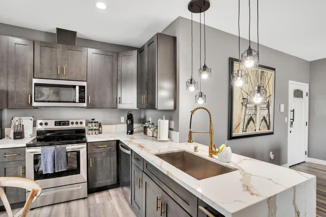 Professionals-Restaurants-Fastwifi-A C-Desk- Pets Apartment San Diego Luaran gambar