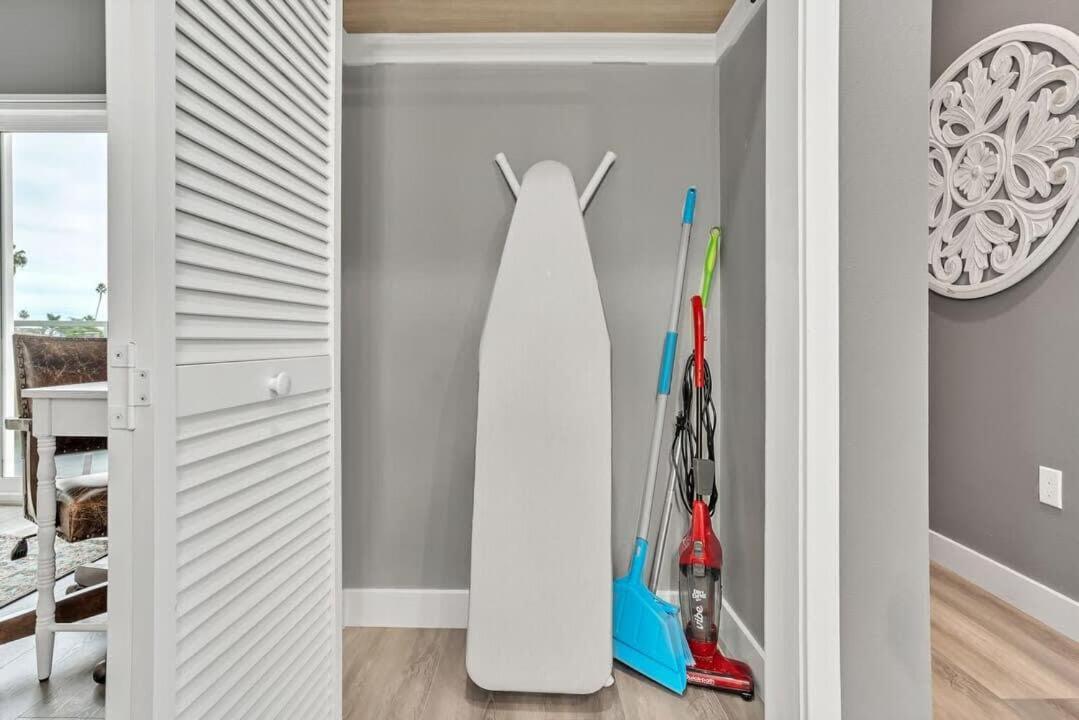 Professionals-Restaurants-Fastwifi-A C-Desk- Pets Apartment San Diego Luaran gambar